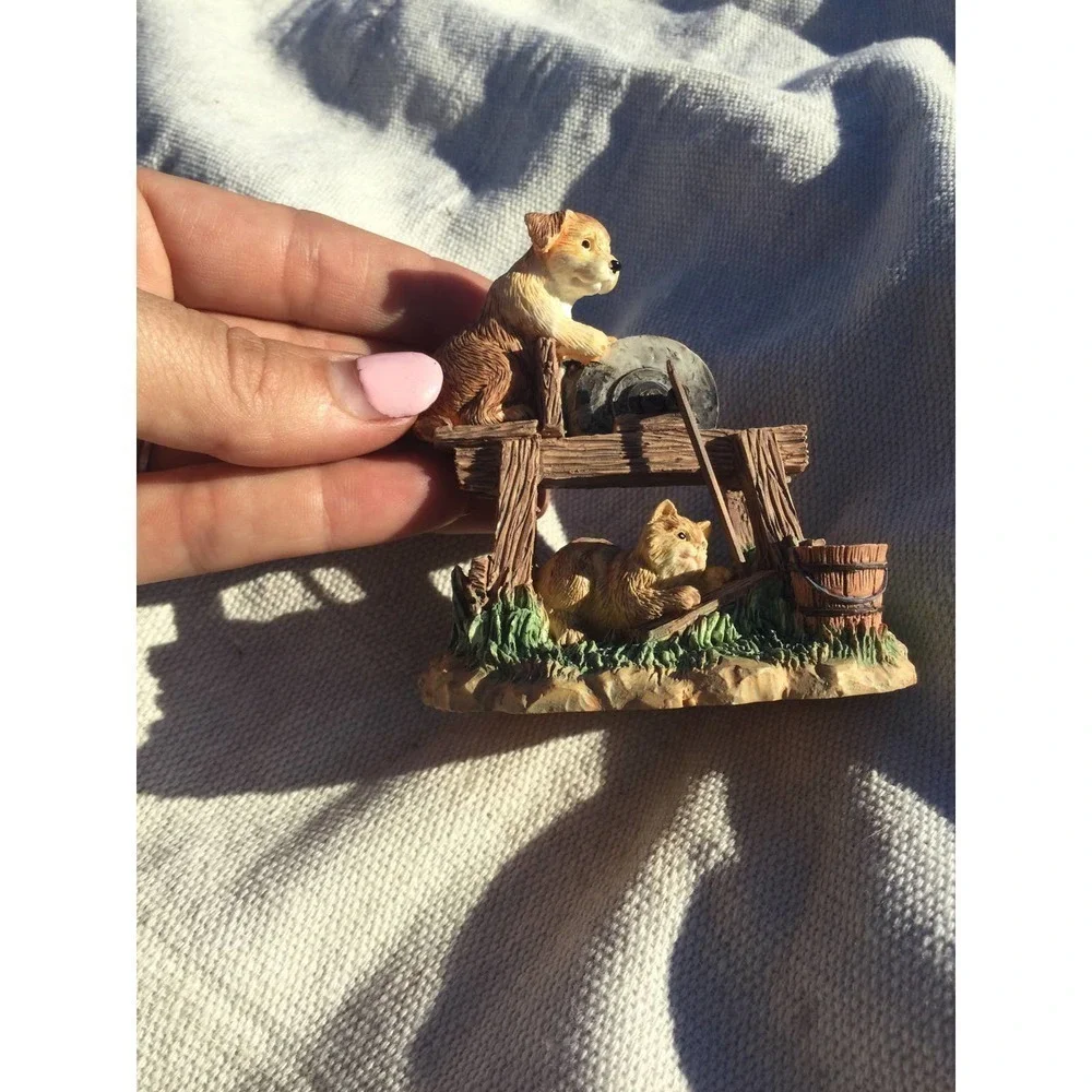 Vintage Lefton dog cat figurine 3 in water well brown‎ 01547 1994 farm bucket